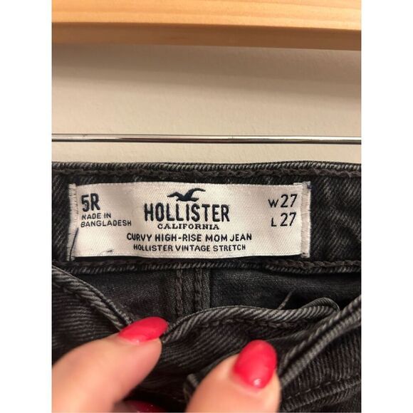 EUC Hollister Curvy High-rise Mom Jean - Picture 3 of 7
